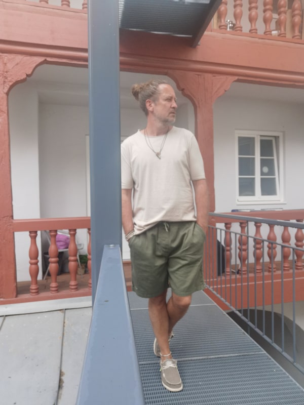 Shorts Leinen Blend olive  - Colours and Sons